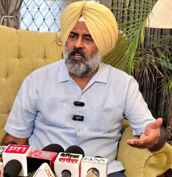 कांग्रेस विधायक ने मुख्यमंत्री सेहत योजना पर उठाए सवाल