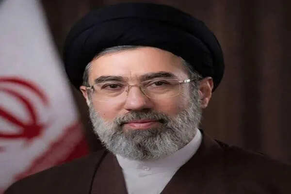 ईरान की अमेरिका को चेतावनी: होर्मुज जलडमरूमध्य की नाकाबंदी पर गंभीर परिणाम