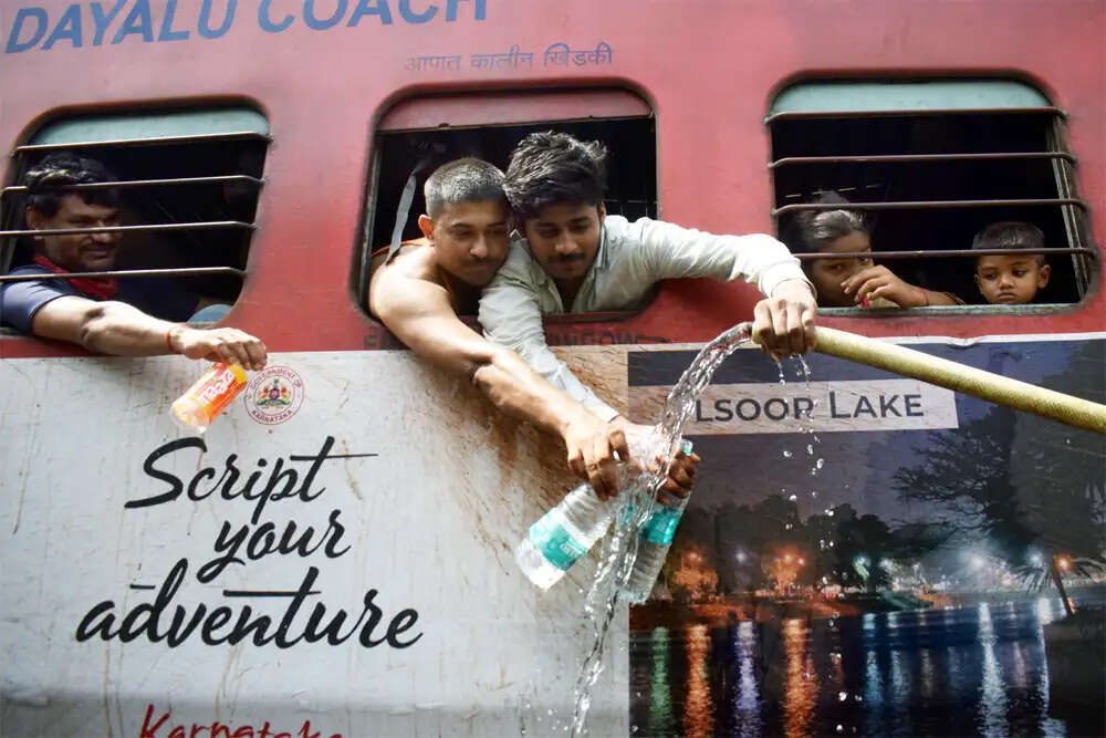 गर्मियों का नया अनुभव: यात्रा की संभावनाओं का ठहराव