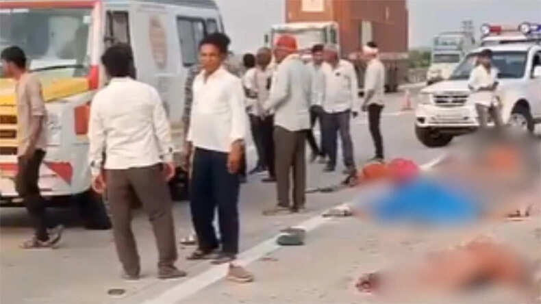 नागपुर-मुंबई एक्सप्रेसवे पर सड़क दुर्घटना में आठ महिला श्रमिकों की जान गई