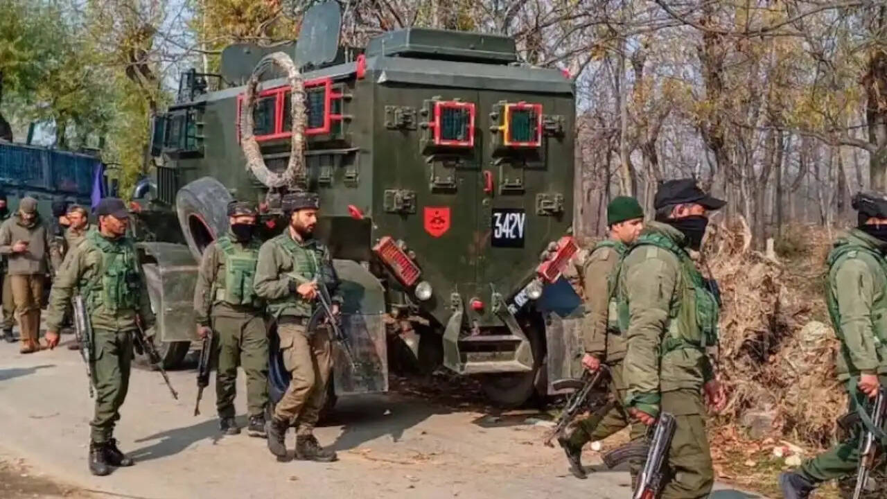 जम्मू-कश्मीर में आतंकवादियों के खिलाफ बड़ी कार्रवाई: पाकिस्तानी आतंकवादी ढेर