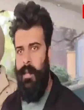 तेजस्वी मिन्हास की गिरफ्तारी: पुलिस की कहानी पर उठे सवाल