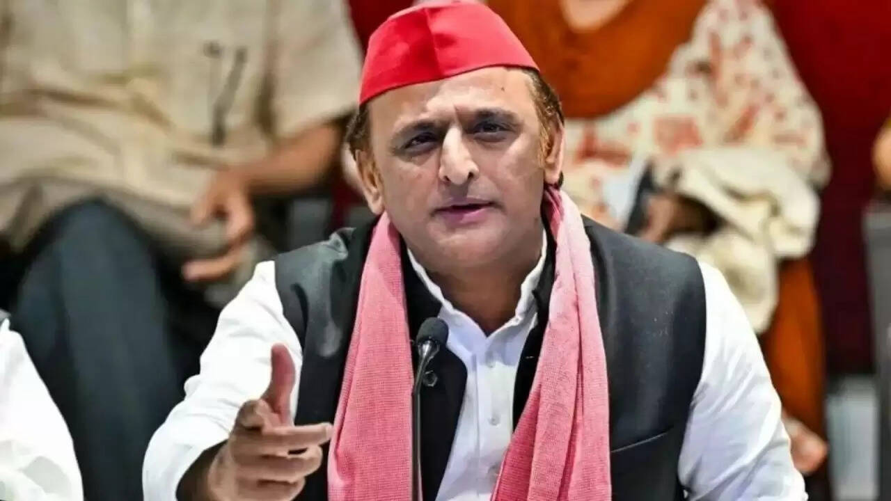 क्या है अखिलेश यादव के फेसबुक अकाउंट सस्पेंड होने की असली वजह? जानें पूरी कहानी