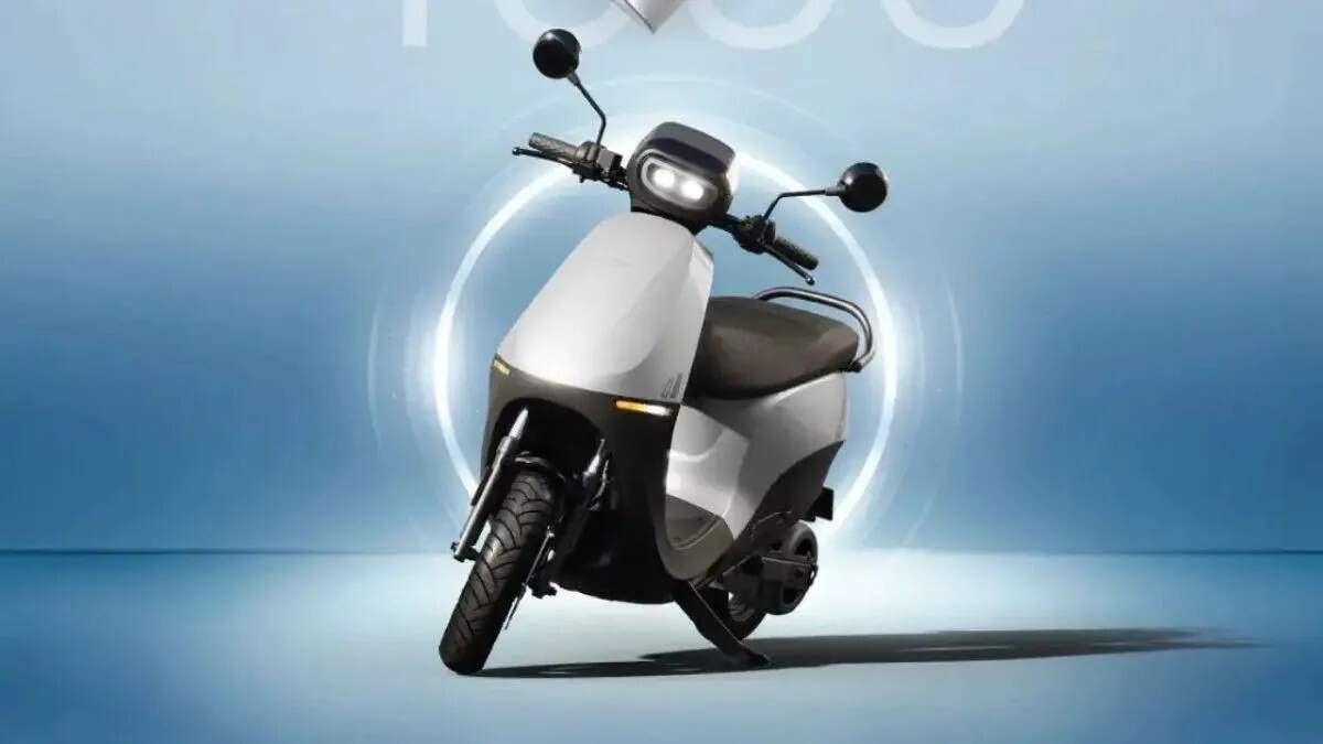 ओला इलेक्ट्रिक ने लॉन्च किया नया S1 X+ स्कूटर, 320 किमी रेंज के साथ