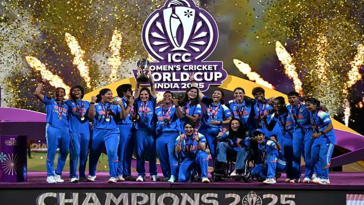 भारतीय महिला क्रिकेट टीम का ICC विश्व कप जीतने पर भव्य स्वागत