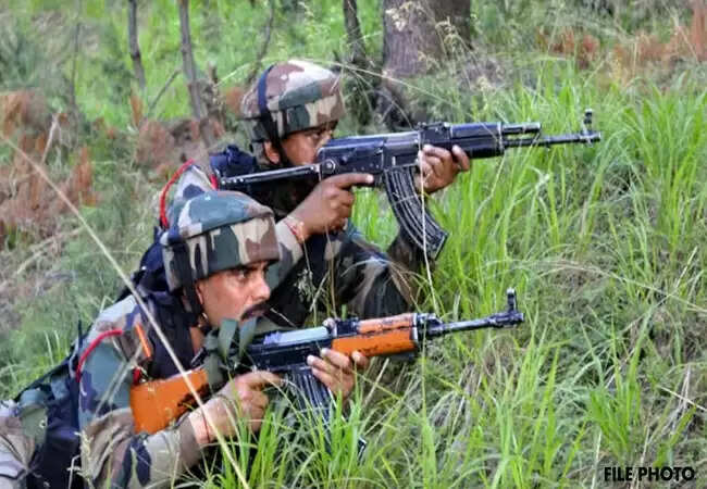 कुलगाम में सुरक्षाबलों ने एक आतंकवादी को किया ढेर