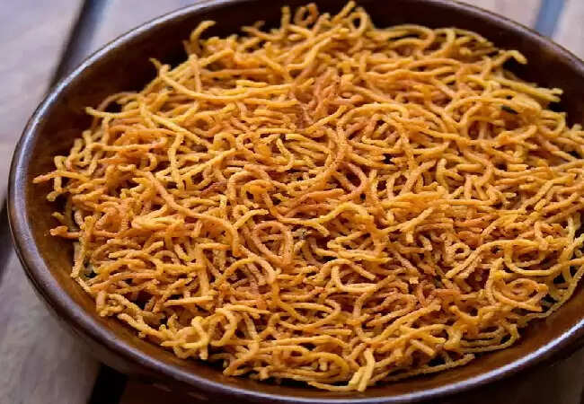 आलू भुजिया सेव बनाने की आसान रेसिपी