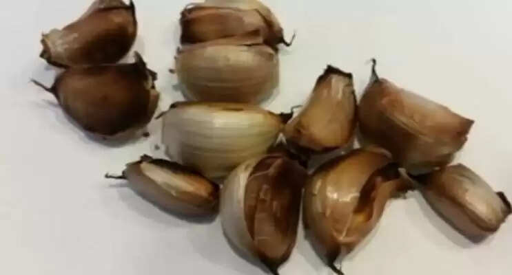 लहसुन के स्वास्थ्य लाभ: जानें कैसे भुना लहसुन कर सकता है आपकी सेहत को बेहतर