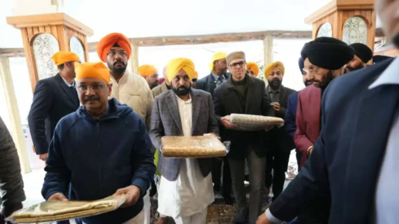 श्री गुरु तेग बहादुर साहिब की 350वीं शहीदी शताब्दी पर नगर कीर्तन का आयोजन