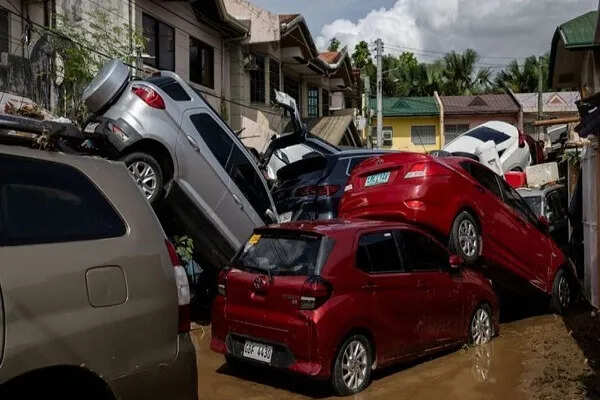 फिलीपींस में तूफान कालमेगी से भारी तबाही, 241 लोगों की मौत