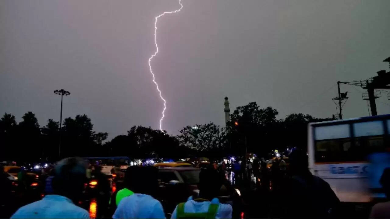 छत्तीसगढ़ में मानसून की दस्तक, बारिश की चेतावनी