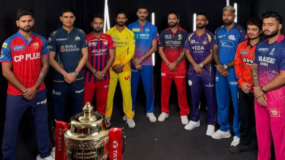 IPL 2026: आरसीबी और एसआरएच के बीच उद्घाटन मैच की तैयारी