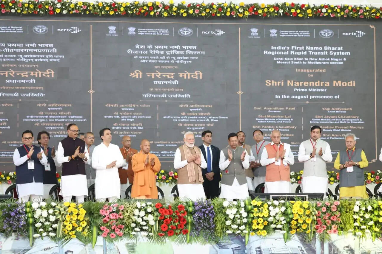 पीएम मोदी ने मेरठ में नमो भारत रैपिड रेल और मेट्रो सेवा का उद्घाटन किया