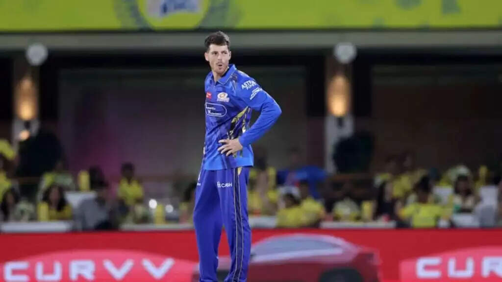 मिचेल सेंटनर ने मुंबई इंडियंस को छोड़ा, SRH में शामिल हुए