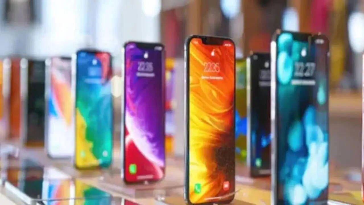 AI टैक्स के कारण स्मार्टफोन और लैपटॉप की कीमतों में वृद्धि