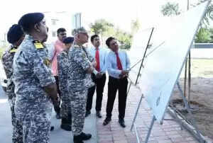 भारतीय तटरक्षक बल के महानिदेशक का गुजरात दौरा: सुरक्षा और विकास की समीक्षा