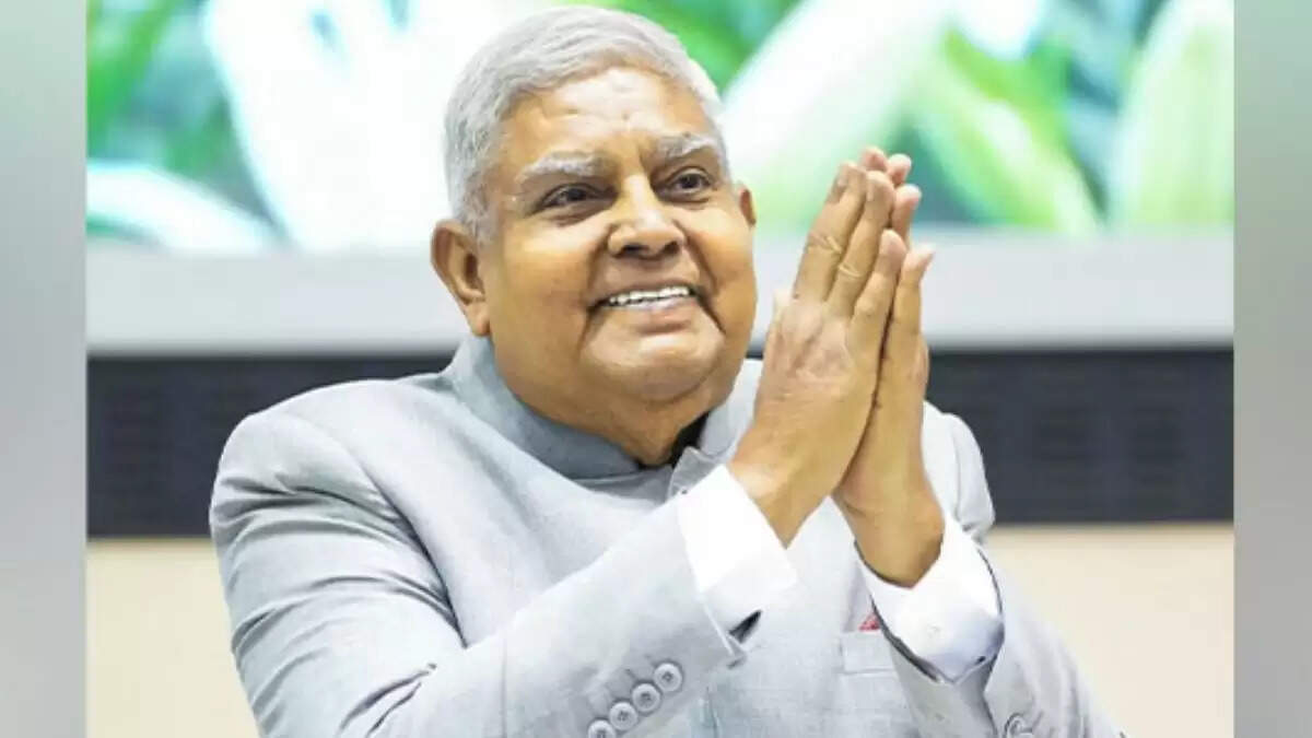 जगदीप धनखड़ का इस्तीफा: स्वास्थ्य कारणों से अचानक निर्णय और राजनीतिक अटकलें