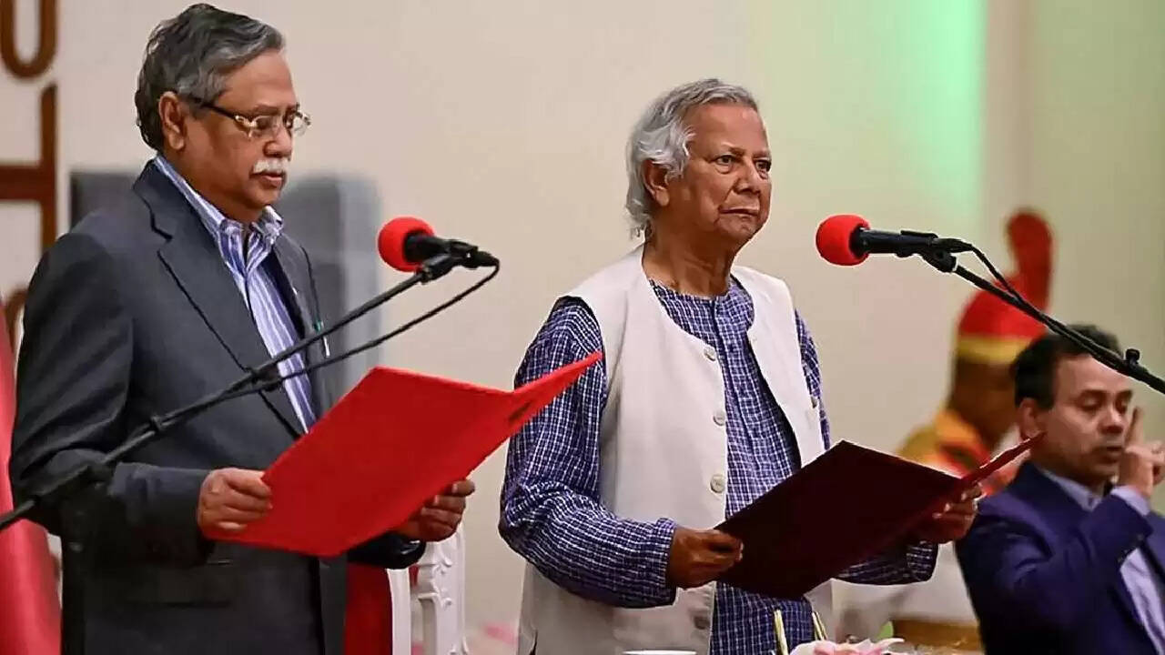 बांग्लादेश में चुनावी हिंसा का खतरा: लूटे गए हथियारों की खोज में सरकार