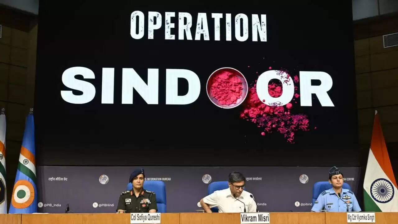 पाकिस्तानी मीडिया साइट्स और सेलेब्स के सोशल मीडिया अकाउंट्स पर लगा बैन हटाया गया