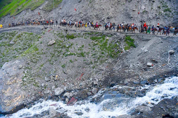 अमरनाथ यात्रा में 48,000 श्रद्धालुओं ने लिया हिस्सा, सुरक्षा व्यवस्था कड़ी