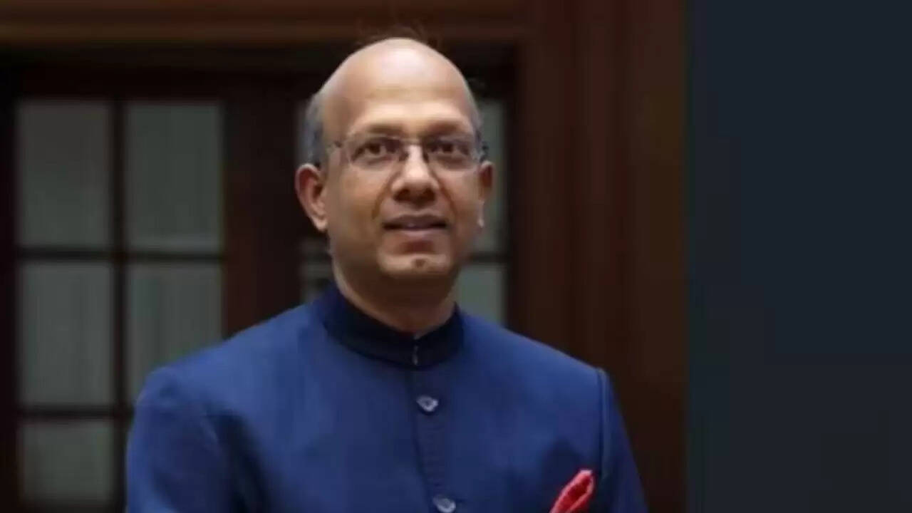 भारत की ऊर्जा नीति: अमेरिका के दबाव के बावजूद रूस से तेल खरीदने का संकल्प