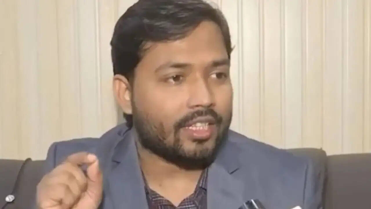 पटना में खान सर के कोचिंग सेंटर के बाहर फायरिंग की घटना