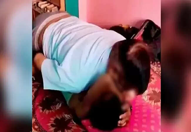 सिद्धार्थनगर में बीजेपी नेता का अश्लील वीडियो वायरल, पार्टी ने किया निष्कासन
