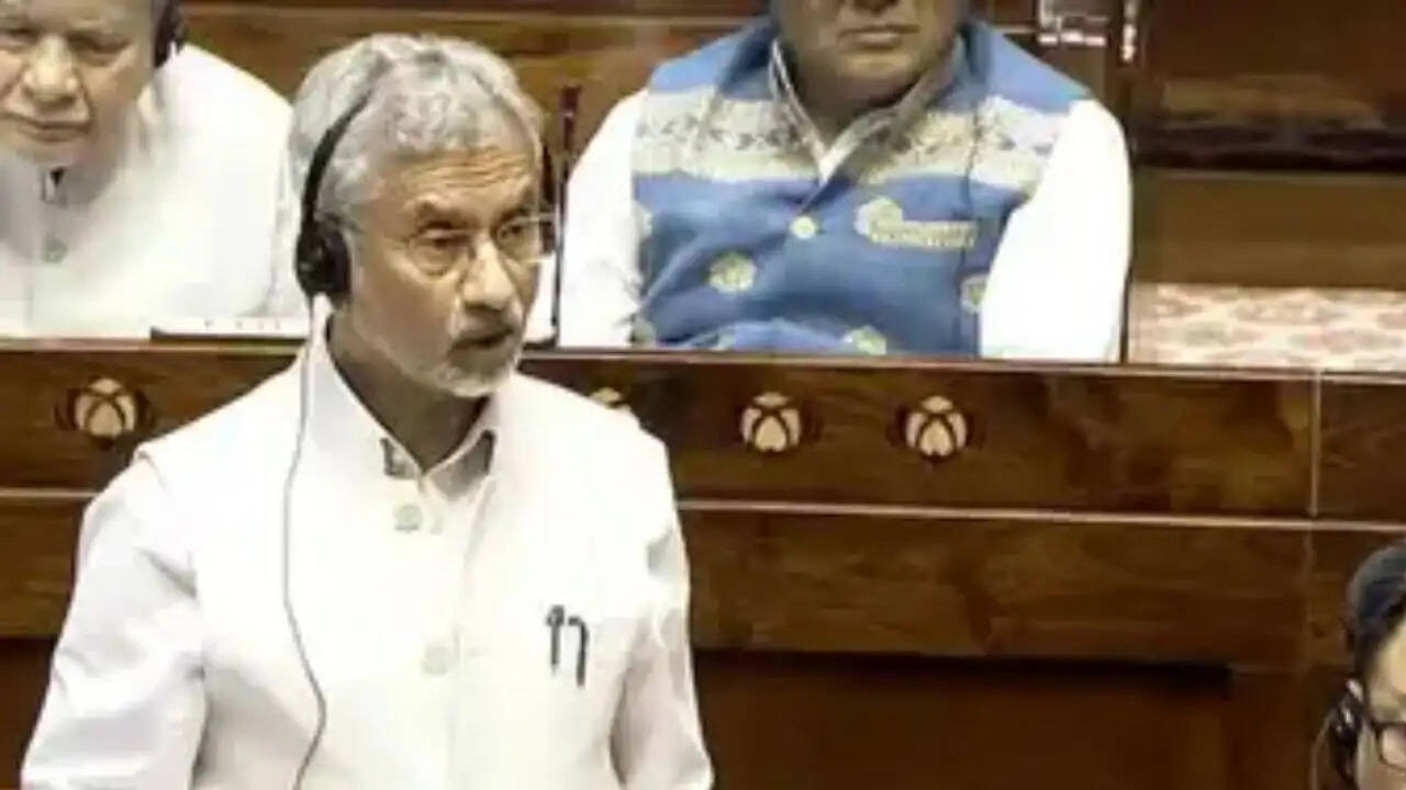 पश्चिम एशिया में तनाव: भारत की ऊर्जा सुरक्षा और कूटनीति पर जोर