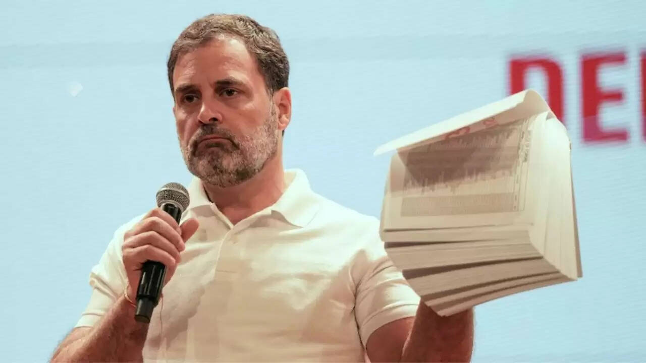 राहुल गांधी के फर्जी वोटिंग आरोप: चुनाव आयोग ने मांगा सबूत