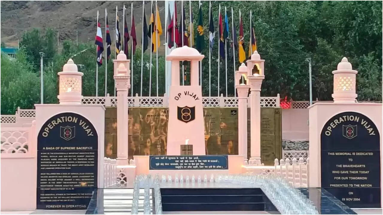 कारगिल विजय दिवस: वीरता और बलिदान का प्रतीक