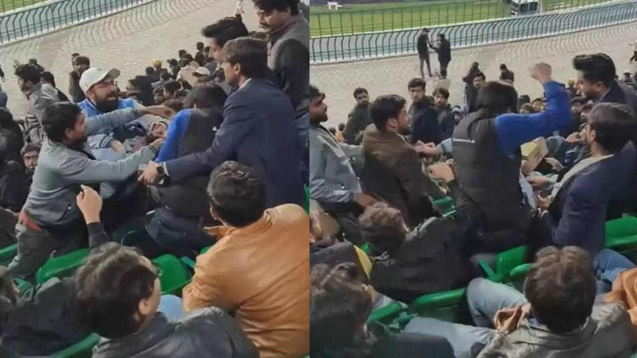 PAK vs AUS: लाहौर में क्रिकेट मैच के दौरान प्रशंसकों के बीच झड़प, बाबर आजम बने कारण