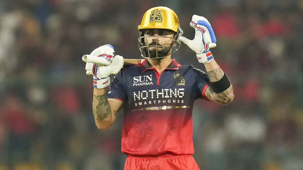 मुंबई इंडियंस और रॉयल चैलेंजर्स बेंगलुरु के बीच रोमांचक मुकाबला