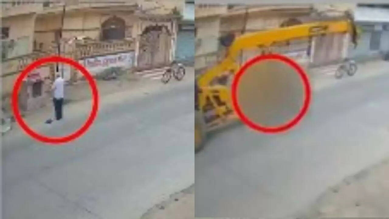 गुजरात में क्रेन दुर्घटना में वृद्ध की मौत, स्थानीय लोगों का प्रदर्शन