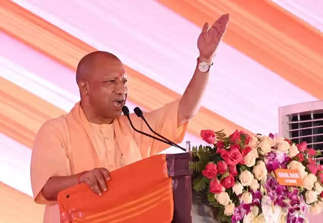 मुख्यमंत्री योगी आदित्यनाथ का जालौन दौरा: विकास परियोजनाओं की सौगात