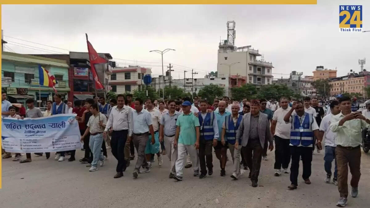 नेपाल में व्यापारी सड़कों पर, शांति बहाली के लिए निकाली रैली