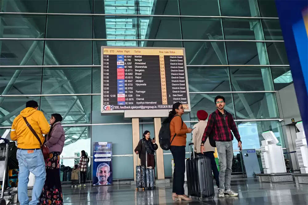 इंडिगो की उड़ानों में लगातार रद्दीकरण से यात्रियों में हड़कंप