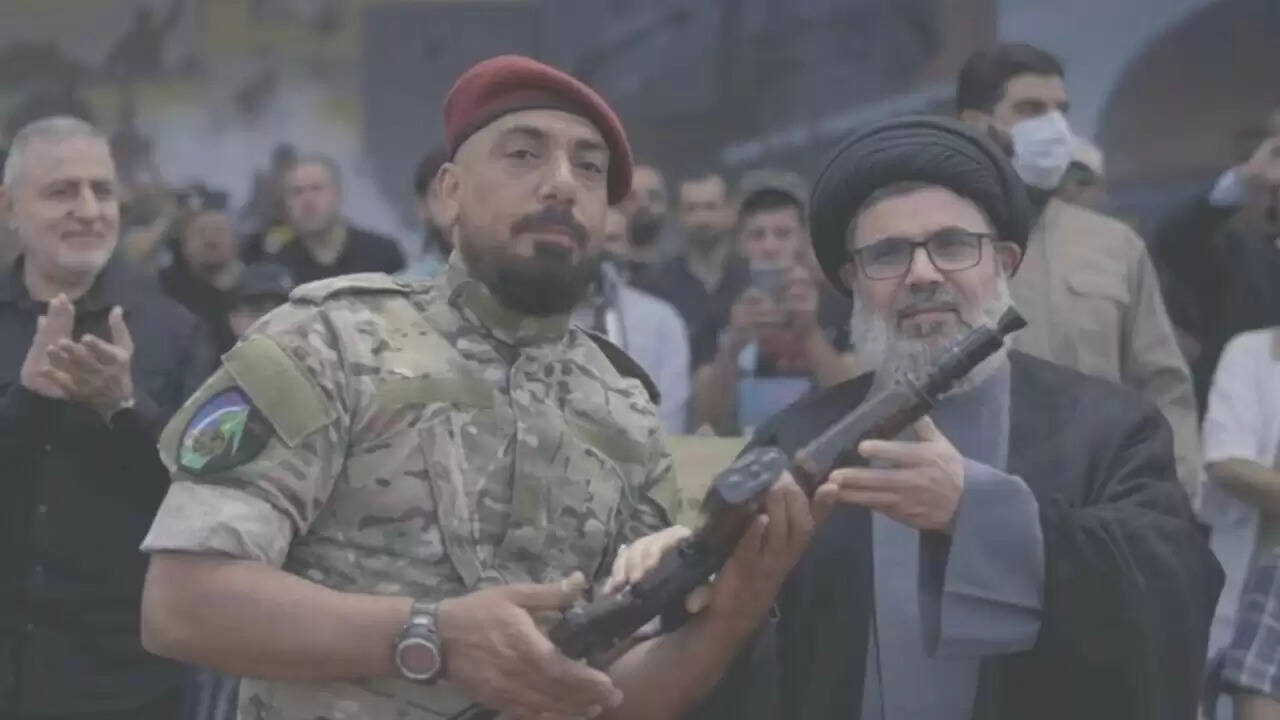 बेरूत में इजरायल के हमले से बढ़ा तनाव: हिज़बुल्लाह के कमांडर की मौत
