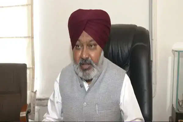 हरपाल सिंह चीमा ने राघव चड्ढा पर लगाया धोखे का आरोप