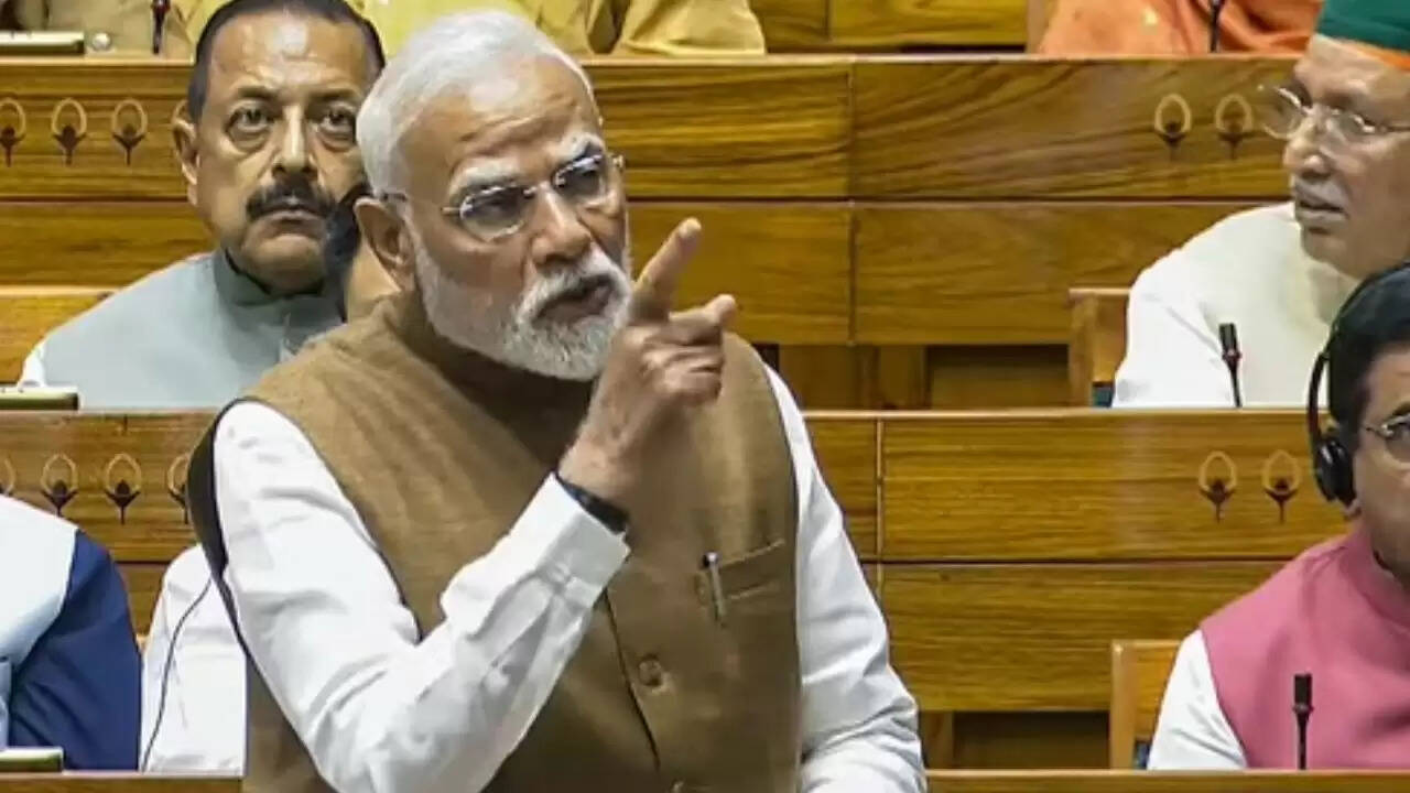 प्रधानमंत्री मोदी का विपक्ष पर हमला: राष्ट्रीय सुरक्षा का राजनीतिकरण नहीं सहेंगे