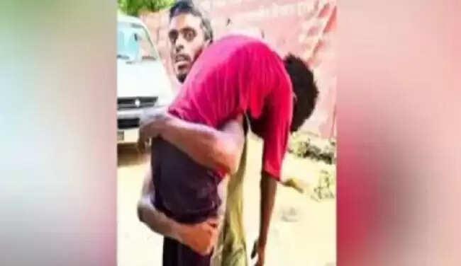 अयोध्या में स्वास्थ्य विभाग की लापरवाही से बच्चे की मौत, अखिलेश यादव ने उठाए सवाल