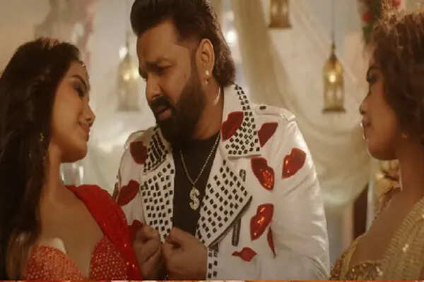 पवन सिंह का नया गाना विवादों के बीच रिलीज, दो हसीनाओं के साथ रोमांस