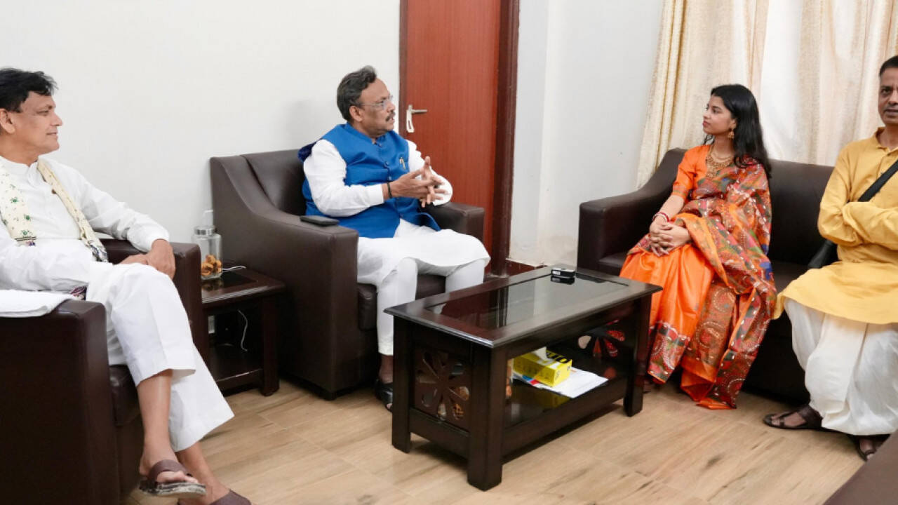 मैथिली ठाकुर ने बिहार चुनाव में उम्मीदवार बनने की संभावनाओं पर जताई उत्सुकता