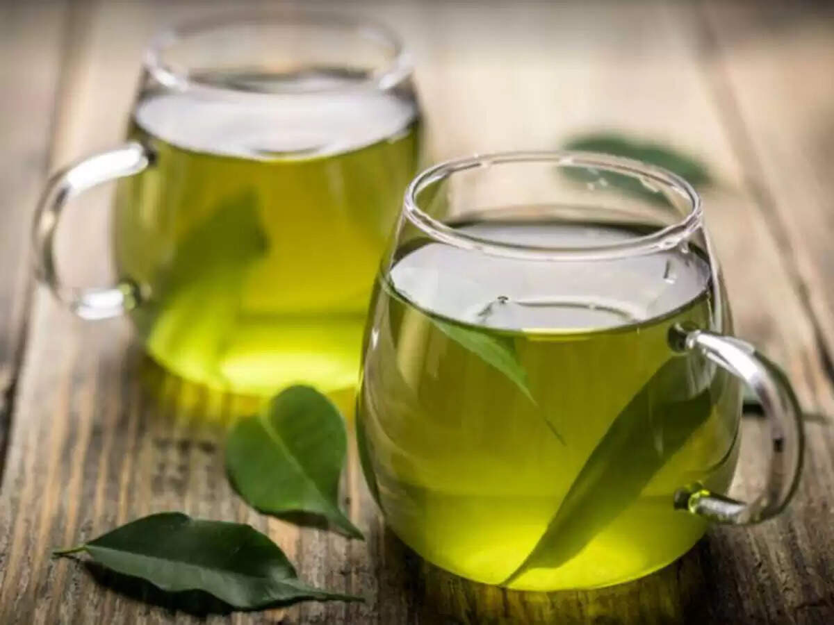 ग्रीन टी के स्वास्थ्य लाभ: वजन घटाने से लेकर कैंसर की रोकथाम तक