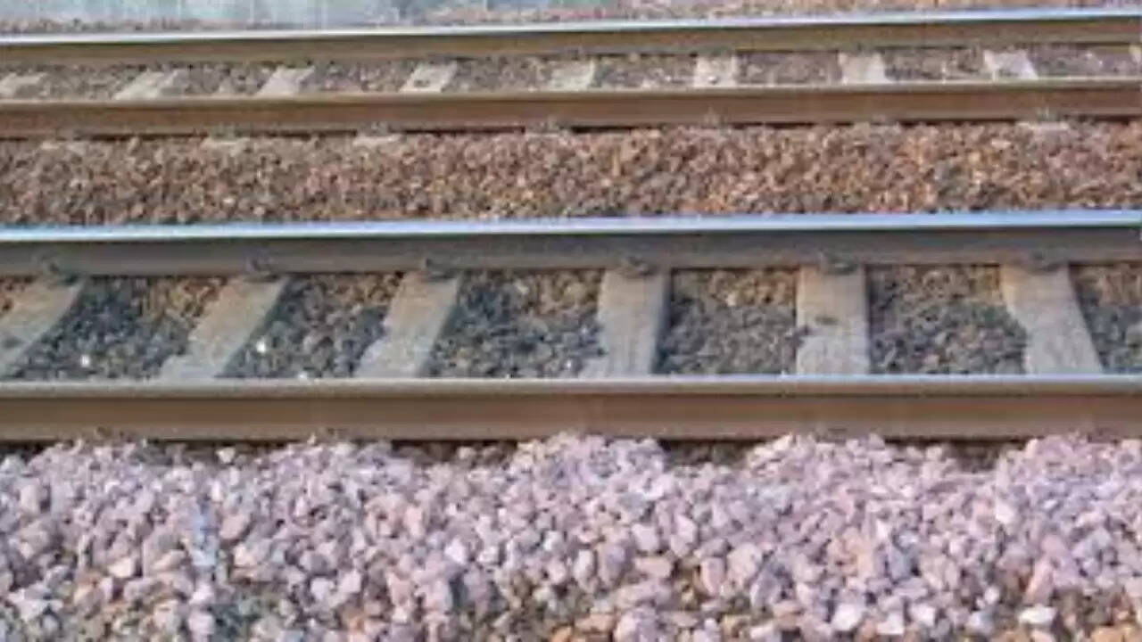 भारत की नई रेल परियोजना: चीन सीमा के करीब नागरिक और सैन्य पहुंच को बेहतर बनाने की दिशा में बड़ा कदम