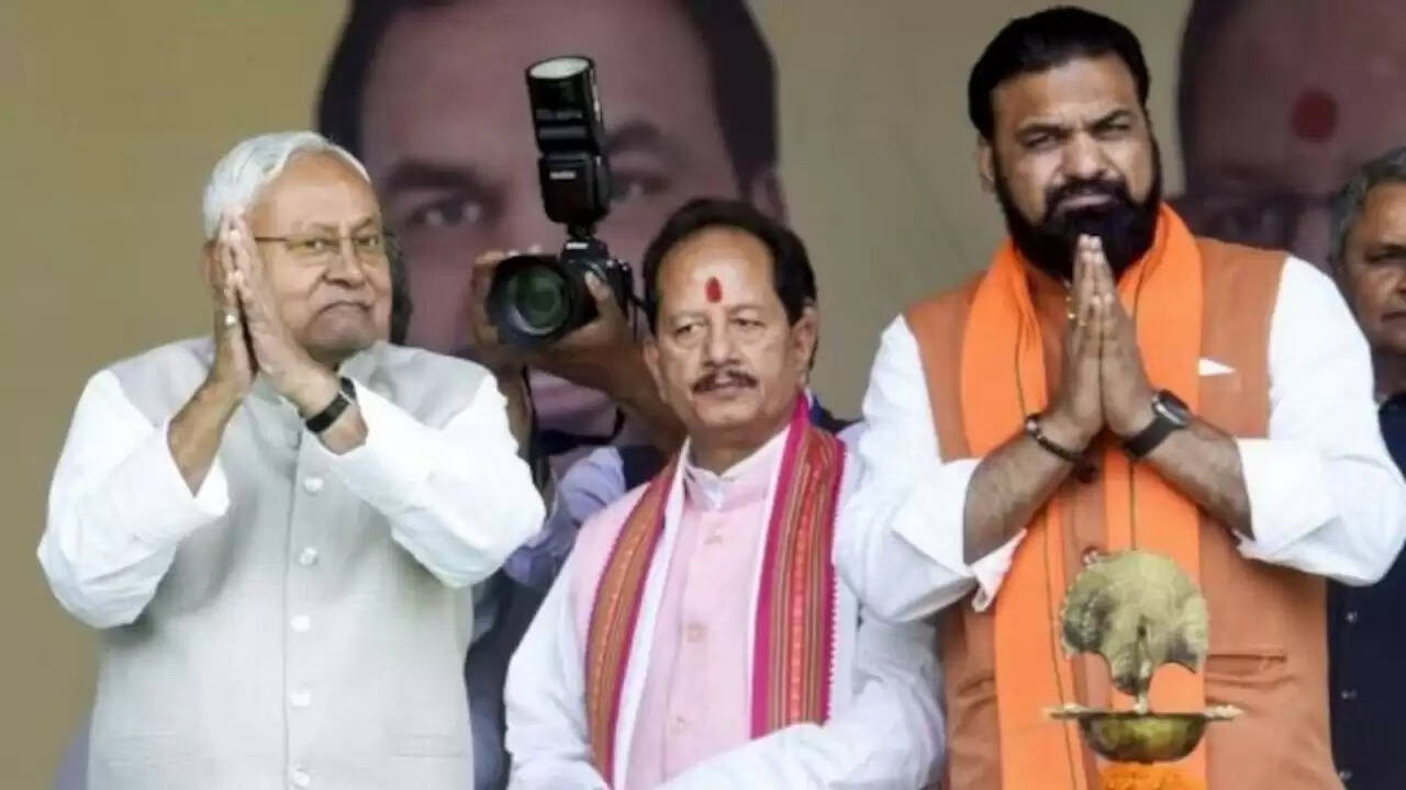 बिहार में नई सरकार का गठन: मंत्रियों के बीच विभागों का नया बंटवारा
