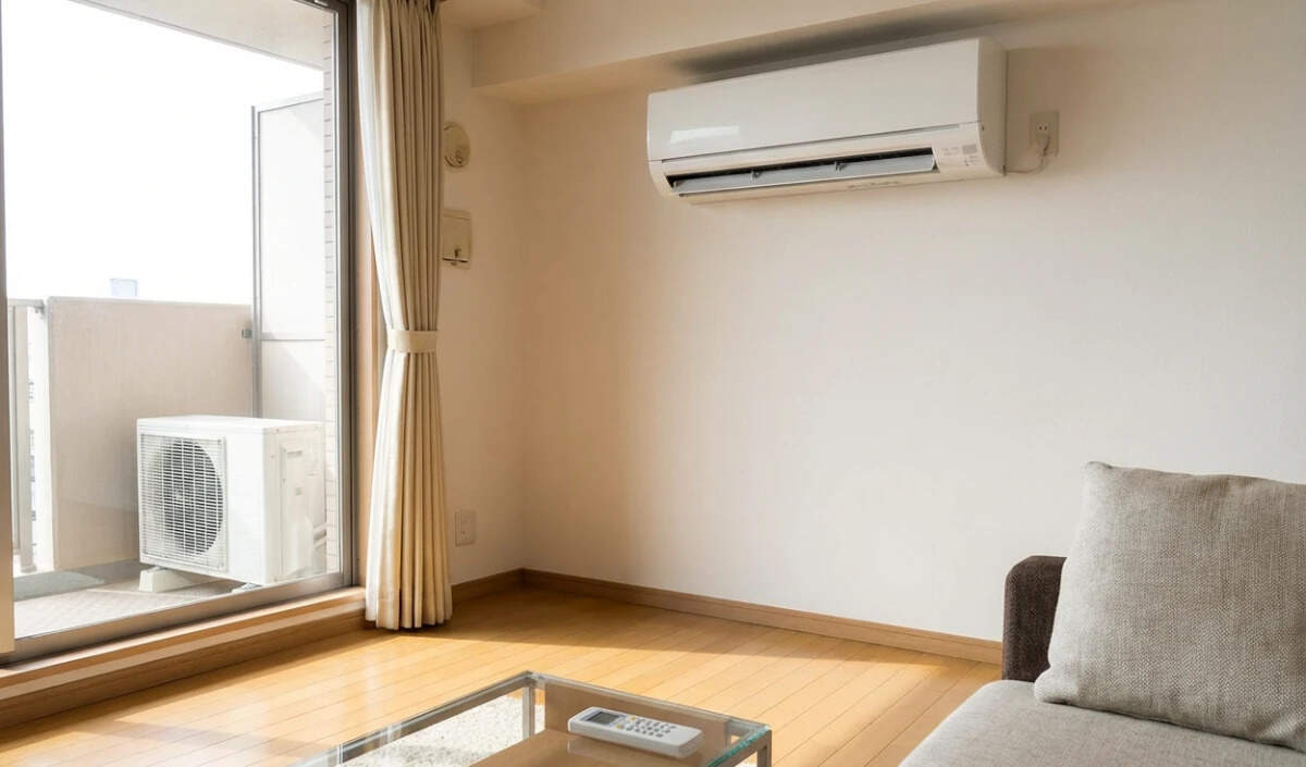 एसी निर्माताओं की चिंता: बेमौसम बारिश और कच्चे माल की कीमतों में वृद्धि