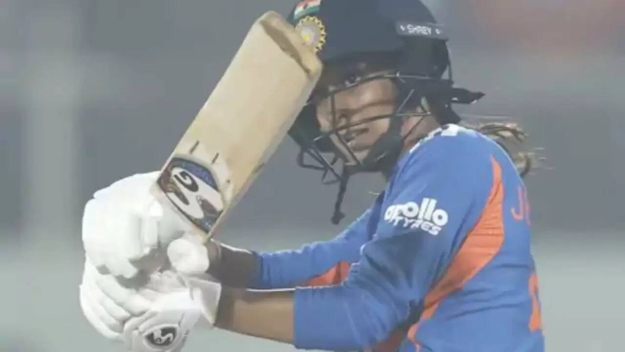 भारतीय महिला क्रिकेट टीम ने टी20 में श्रीलंका को हराकर बनाई नई उपलब्धि