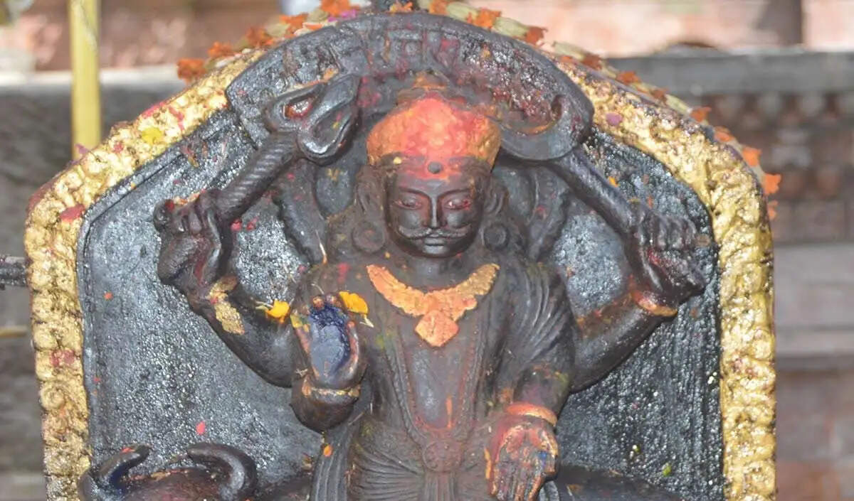 शनि जयंती: महत्व, तिथि और पूजा विधि