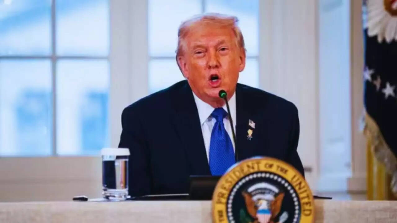 डोनाल्ड ट्रंप का क्यूबा के प्रति कड़ा रुख: क्या अमेरिका और लैटिन अमेरिका के बीच बढ़ेगा तनाव?