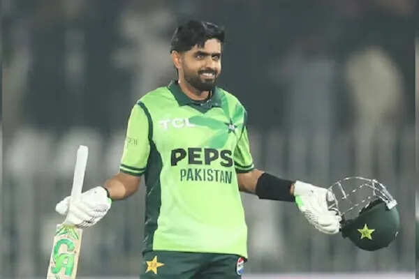 बाबर आजम पर लगा जुर्माना, ICC आचार संहिता का उल्लंघन